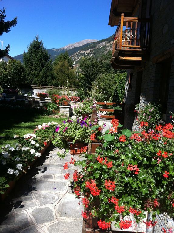 Residence Cascina Genzianella Oulx Zewnętrze zdjęcie